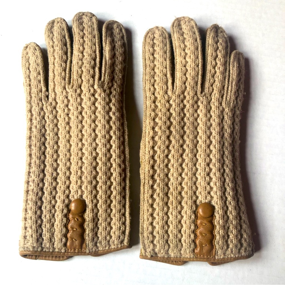 Rich Leather Like Glove Size S